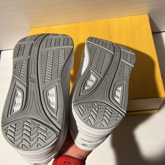 New Balance 928v3 shoes - Picture 6 of 8